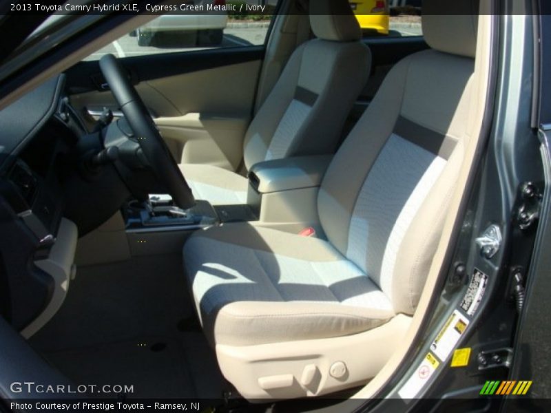 Cypress Green Metallic / Ivory 2013 Toyota Camry Hybrid XLE