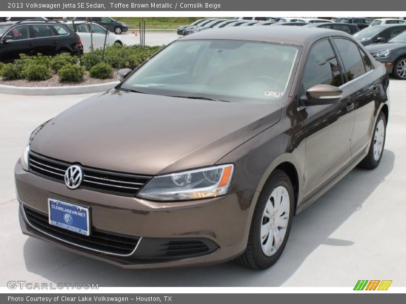 Toffee Brown Metallic / Cornsilk Beige 2013 Volkswagen Jetta SE Sedan