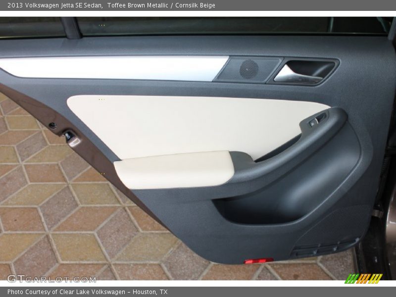 Toffee Brown Metallic / Cornsilk Beige 2013 Volkswagen Jetta SE Sedan