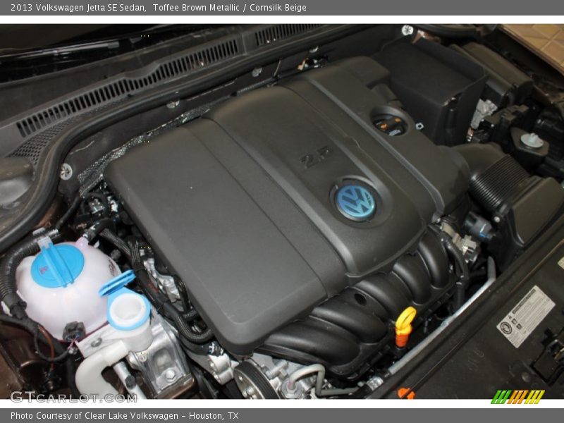 Toffee Brown Metallic / Cornsilk Beige 2013 Volkswagen Jetta SE Sedan