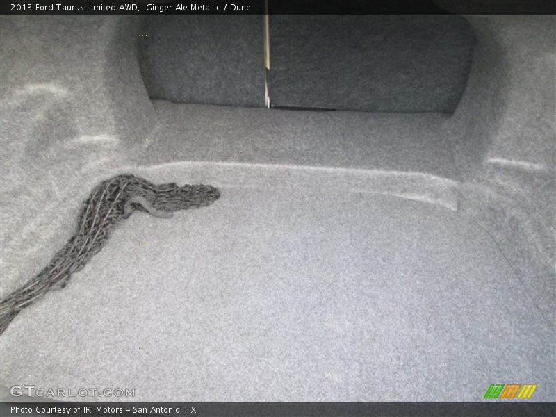  2013 Taurus Limited AWD Trunk