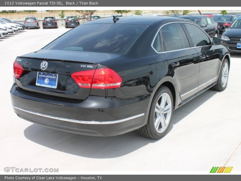 Black / Titan Black 2013 Volkswagen Passat TDI SEL