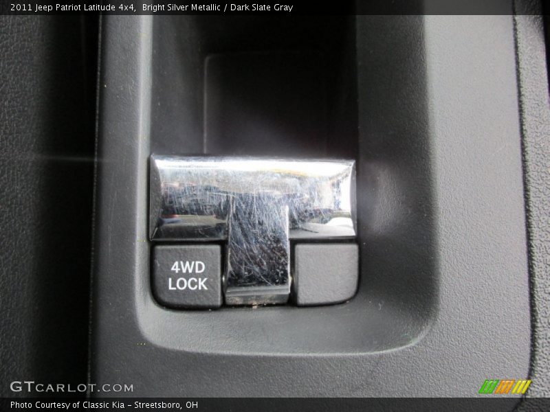 Bright Silver Metallic / Dark Slate Gray 2011 Jeep Patriot Latitude 4x4