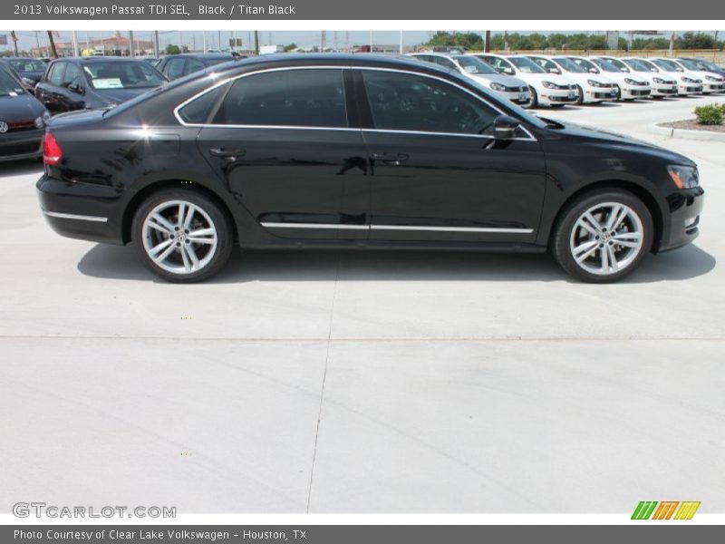 Black / Titan Black 2013 Volkswagen Passat TDI SEL