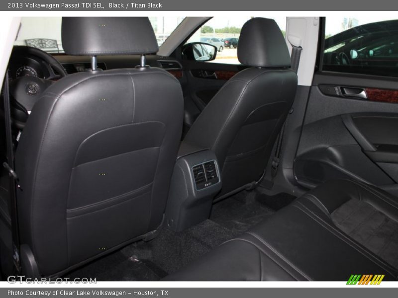 Black / Titan Black 2013 Volkswagen Passat TDI SEL