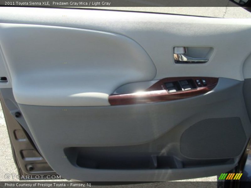 Predawn Gray Mica / Light Gray 2011 Toyota Sienna XLE