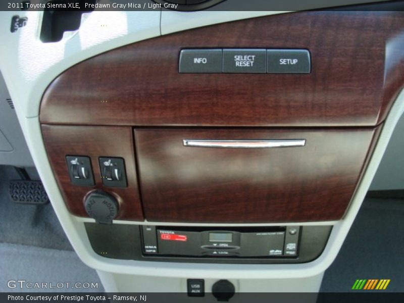 Predawn Gray Mica / Light Gray 2011 Toyota Sienna XLE