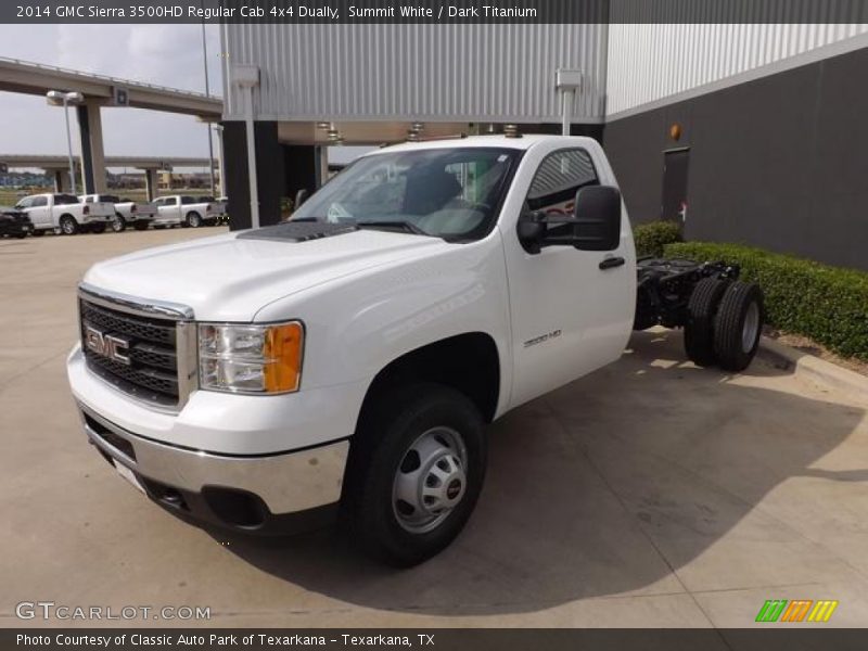 Front 3/4 View of 2014 Sierra 3500HD Regular Cab 4x4 Dually