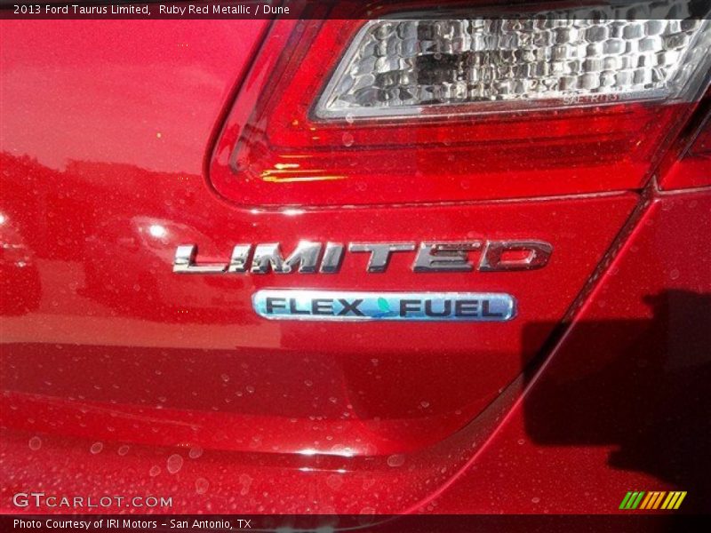 Ruby Red Metallic / Dune 2013 Ford Taurus Limited