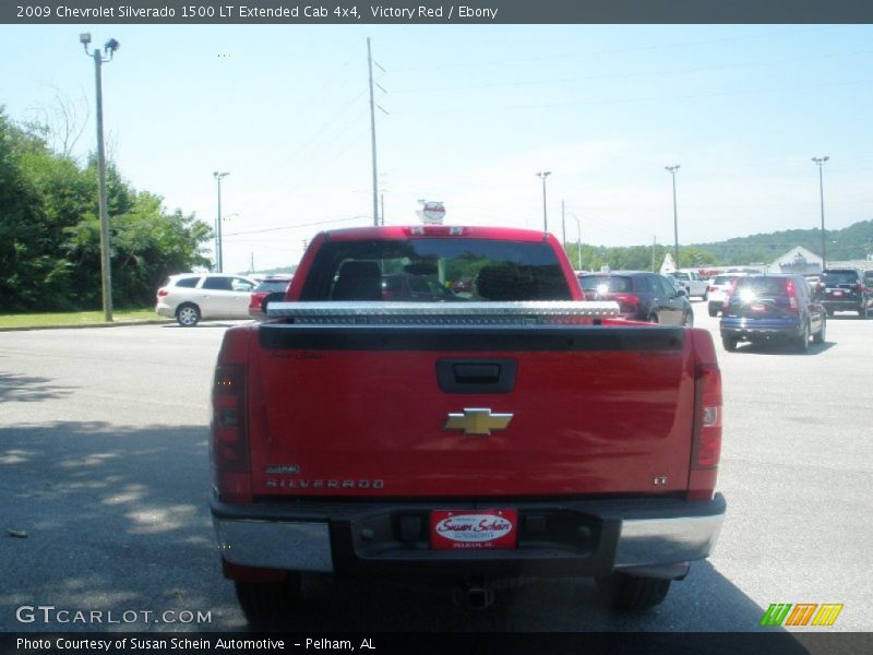 Victory Red / Ebony 2009 Chevrolet Silverado 1500 LT Extended Cab 4x4