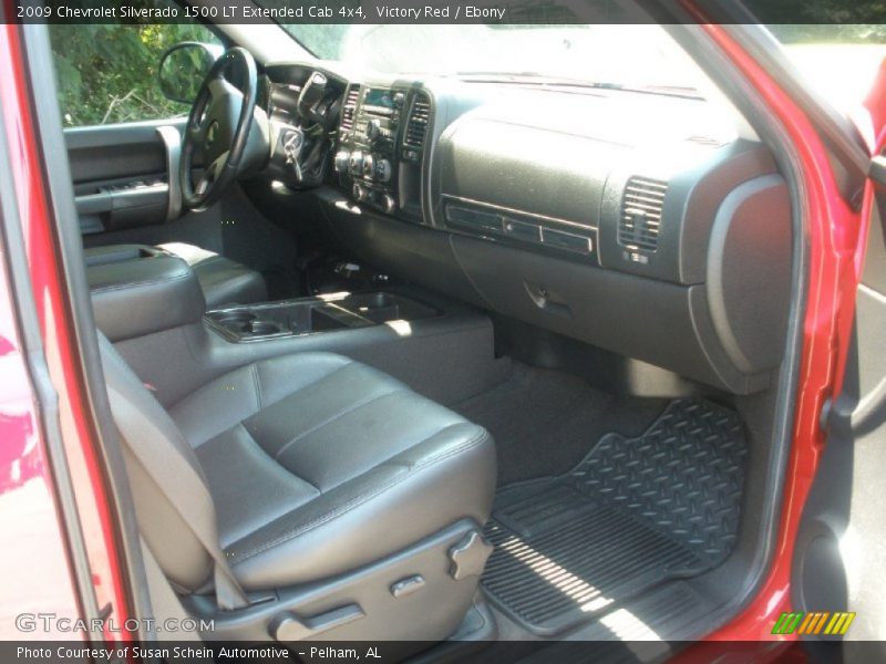 Victory Red / Ebony 2009 Chevrolet Silverado 1500 LT Extended Cab 4x4