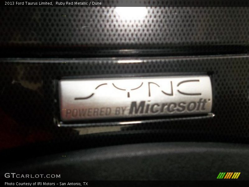 Ruby Red Metallic / Dune 2013 Ford Taurus Limited