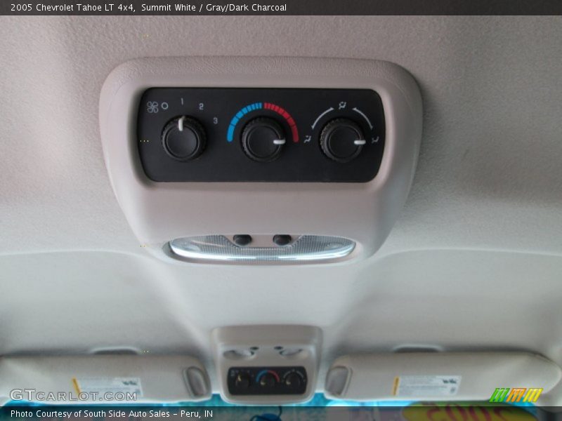 Summit White / Gray/Dark Charcoal 2005 Chevrolet Tahoe LT 4x4