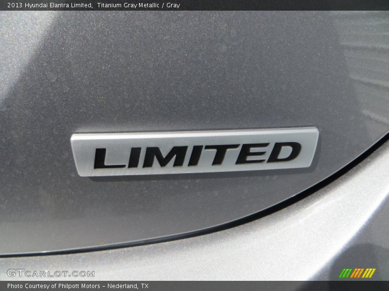 Titanium Gray Metallic / Gray 2013 Hyundai Elantra Limited