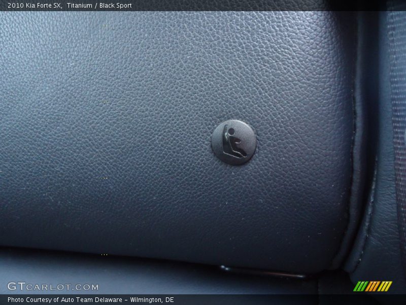 Titanium / Black Sport 2010 Kia Forte SX