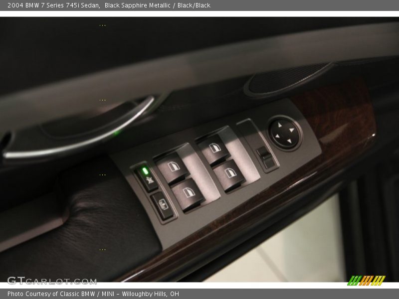 Black Sapphire Metallic / Black/Black 2004 BMW 7 Series 745i Sedan