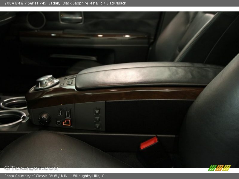 Black Sapphire Metallic / Black/Black 2004 BMW 7 Series 745i Sedan