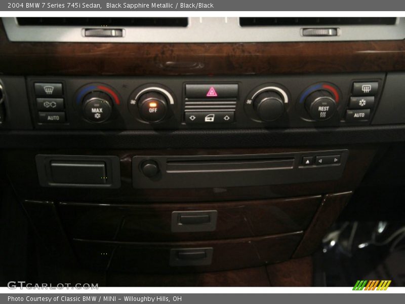 Black Sapphire Metallic / Black/Black 2004 BMW 7 Series 745i Sedan