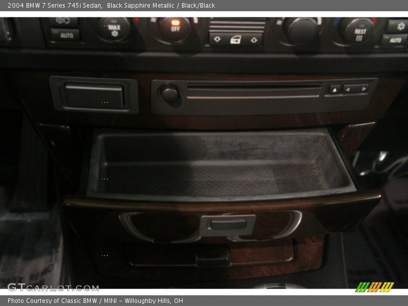 Black Sapphire Metallic / Black/Black 2004 BMW 7 Series 745i Sedan