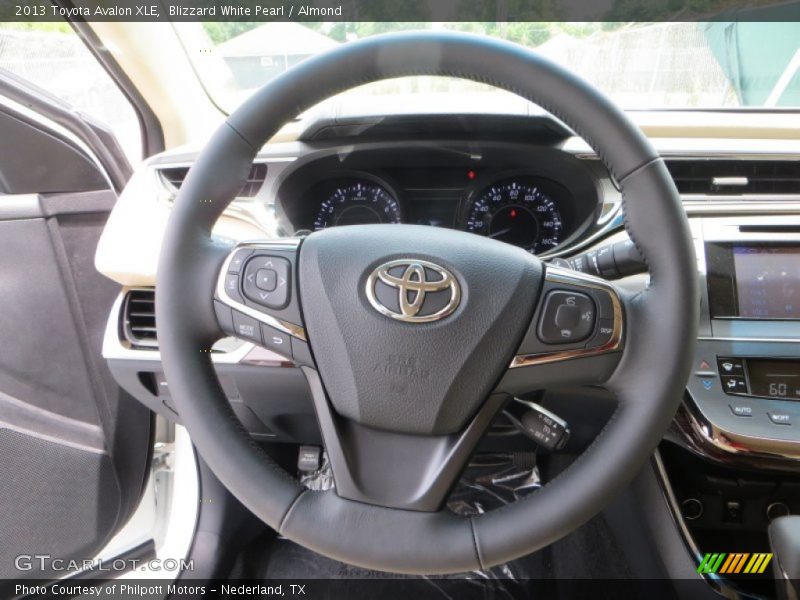 Blizzard White Pearl / Almond 2013 Toyota Avalon XLE