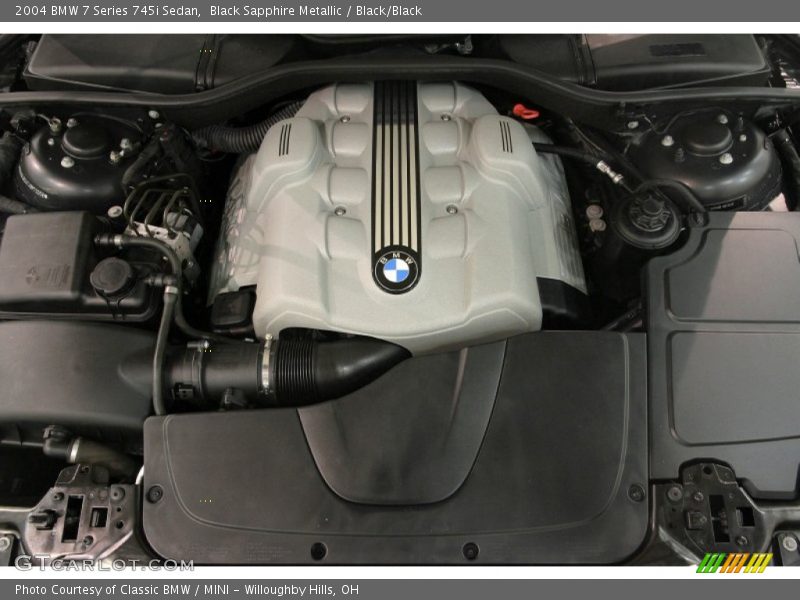 Black Sapphire Metallic / Black/Black 2004 BMW 7 Series 745i Sedan