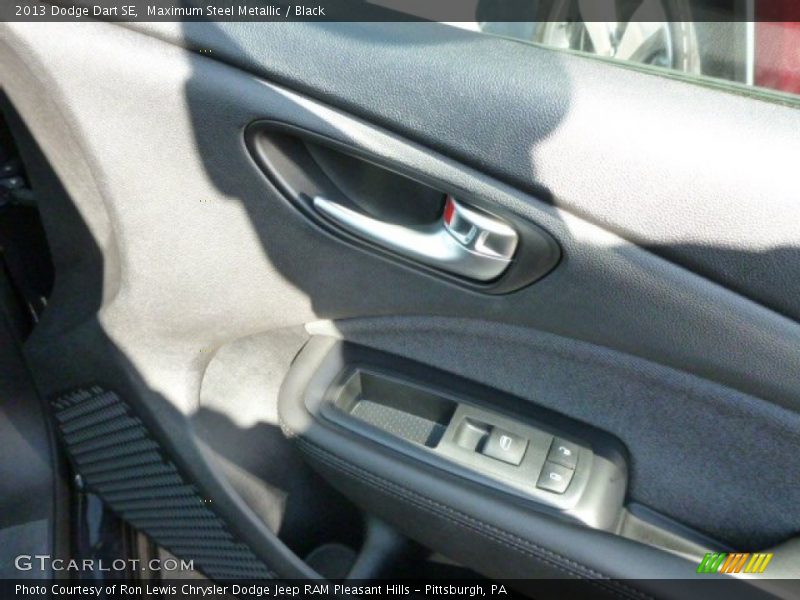 Maximum Steel Metallic / Black 2013 Dodge Dart SE
