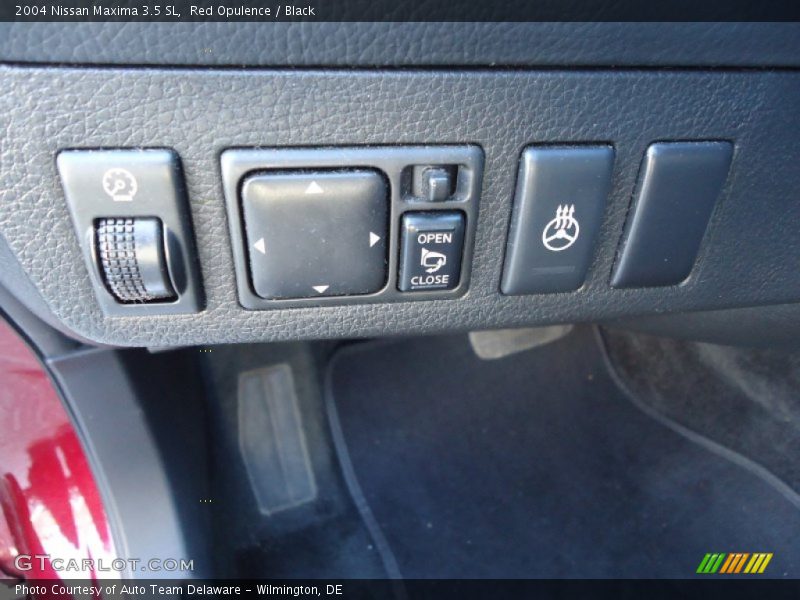 Red Opulence / Black 2004 Nissan Maxima 3.5 SL