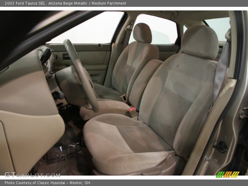  2003 Taurus SES Medium Parchment Interior
