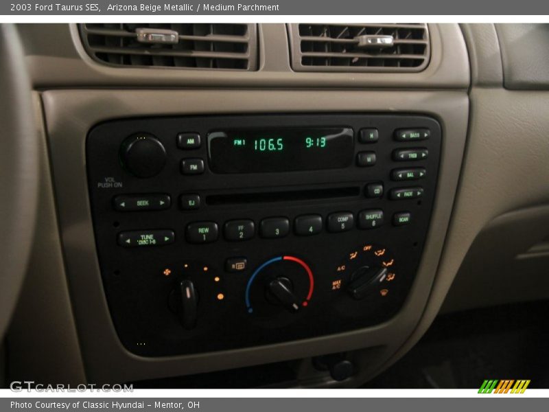 Arizona Beige Metallic / Medium Parchment 2003 Ford Taurus SES