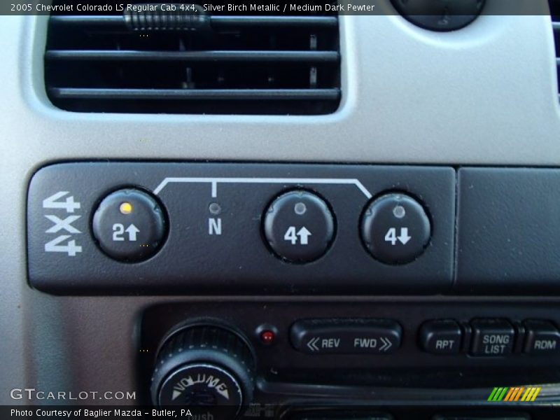 Silver Birch Metallic / Medium Dark Pewter 2005 Chevrolet Colorado LS Regular Cab 4x4