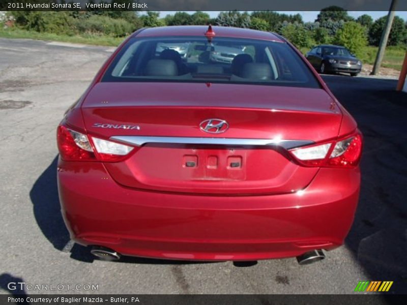 Venetian Red / Black 2011 Hyundai Sonata SE