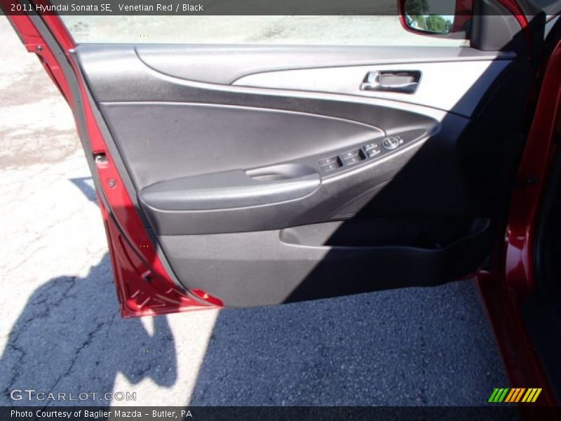Venetian Red / Black 2011 Hyundai Sonata SE