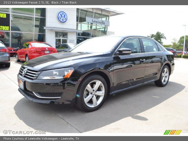 Black / Titan Black 2013 Volkswagen Passat 2.5L SE