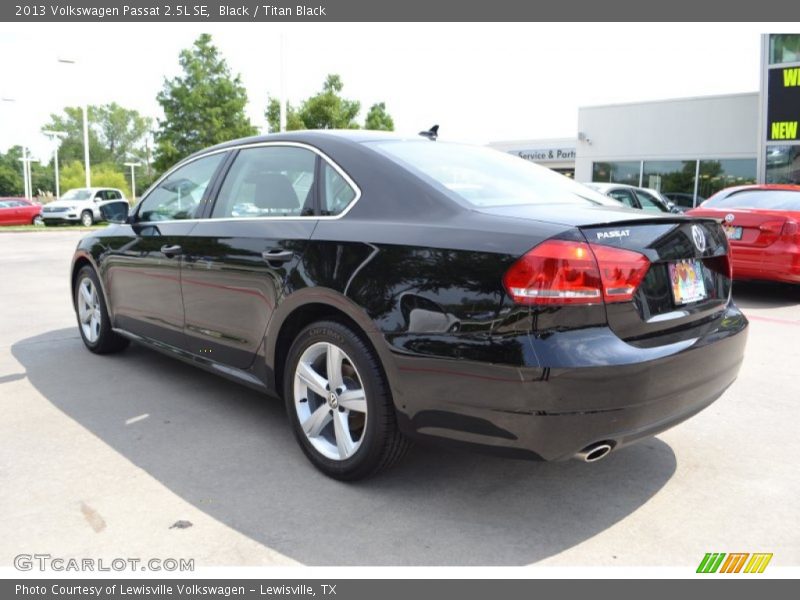 Black / Titan Black 2013 Volkswagen Passat 2.5L SE