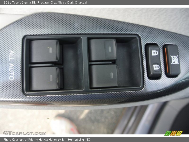 Predawn Gray Mica / Dark Charcoal 2011 Toyota Sienna SE