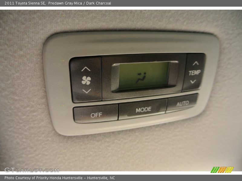 Predawn Gray Mica / Dark Charcoal 2011 Toyota Sienna SE