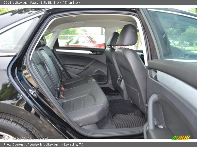 Black / Titan Black 2013 Volkswagen Passat 2.5L SE