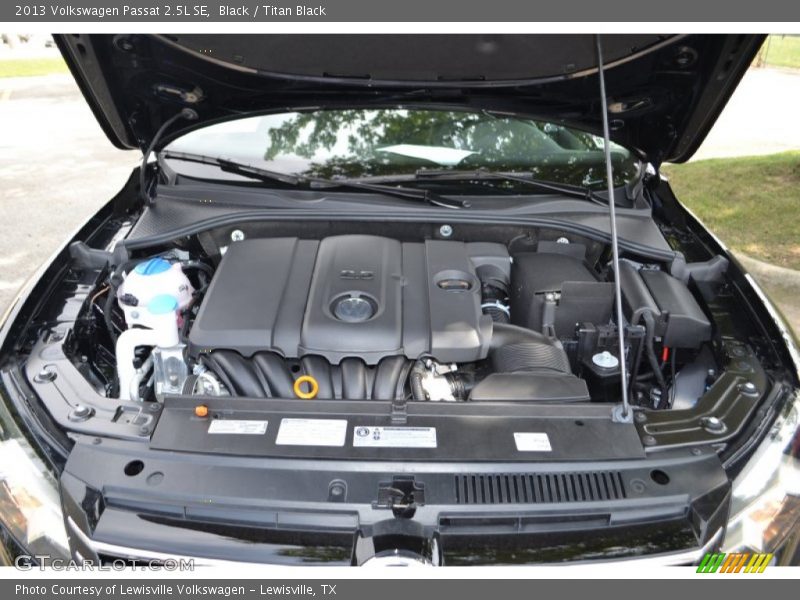 Black / Titan Black 2013 Volkswagen Passat 2.5L SE