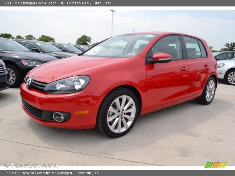 Front 3/4 View of 2013 Golf 4 Door TDI