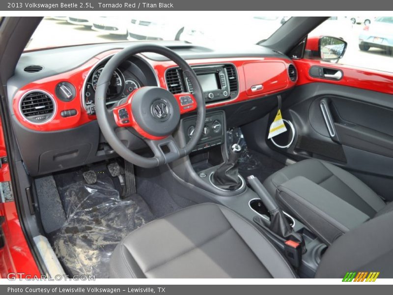 Tornado Red / Titan Black 2013 Volkswagen Beetle 2.5L