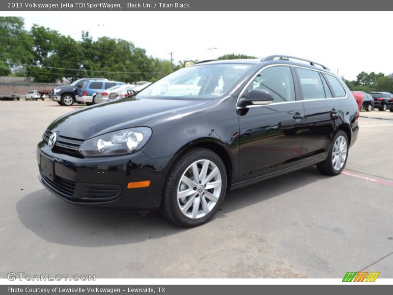 Front 3/4 View of 2013 Jetta TDI SportWagen