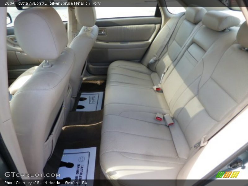 Silver Spruce Metallic / Ivory 2004 Toyota Avalon XL