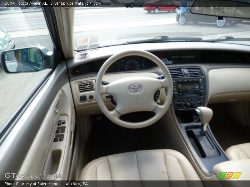 Silver Spruce Metallic / Ivory 2004 Toyota Avalon XL