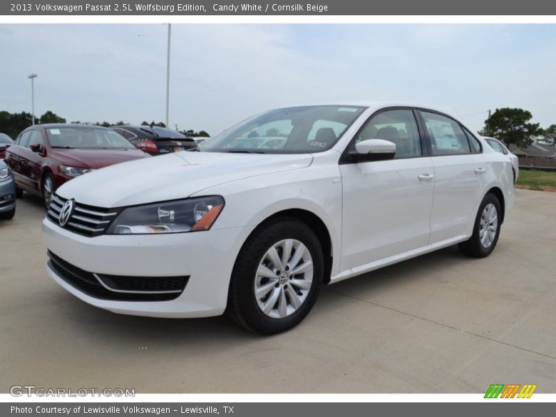 Candy White / Cornsilk Beige 2013 Volkswagen Passat 2.5L Wolfsburg Edition