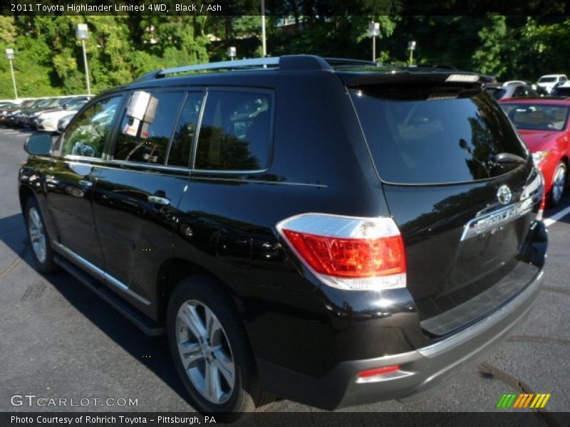 Black / Ash 2011 Toyota Highlander Limited 4WD