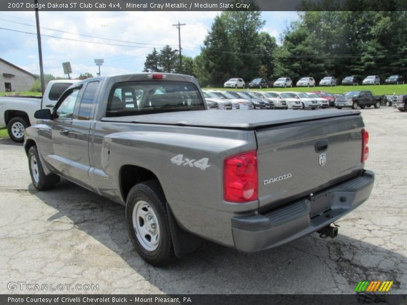 Mineral Gray Metallic / Medium Slate Gray 2007 Dodge Dakota ST Club Cab 4x4