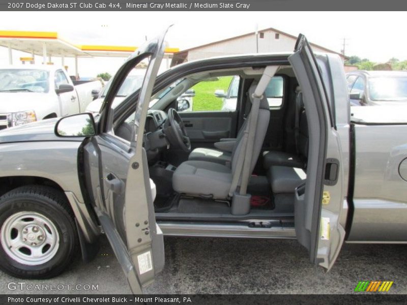 Mineral Gray Metallic / Medium Slate Gray 2007 Dodge Dakota ST Club Cab 4x4