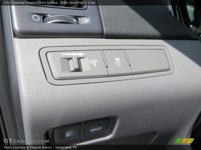 Black Onyx Pearl / Gray 2013 Hyundai Sonata Hybrid Limited