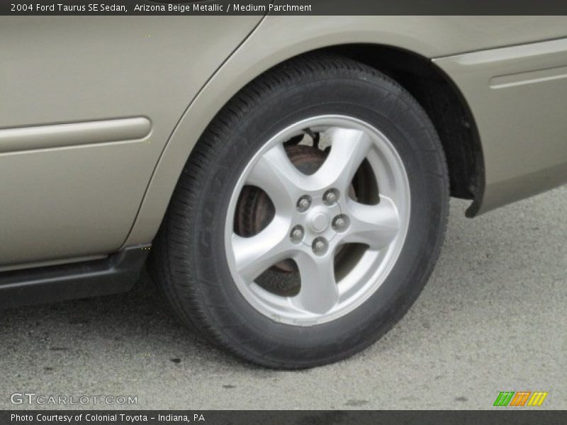 Arizona Beige Metallic / Medium Parchment 2004 Ford Taurus SE Sedan