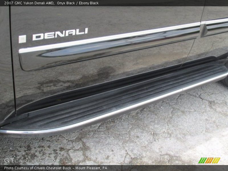 Onyx Black / Ebony Black 2007 GMC Yukon Denali AWD